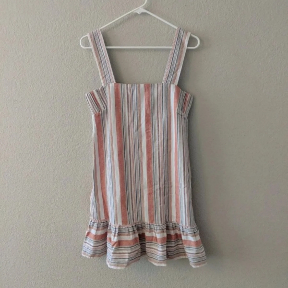 Dress - Picture 4 of 9